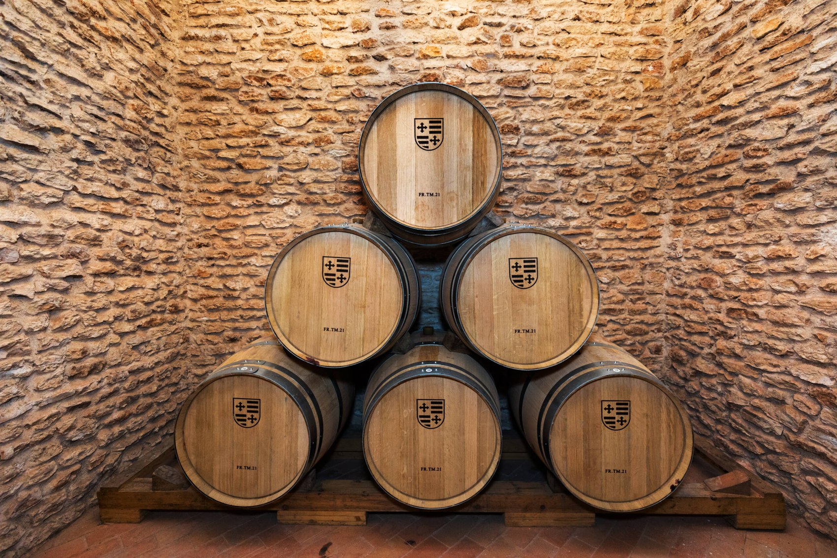 Barricas de Bodegas Muñoz en Noblejas